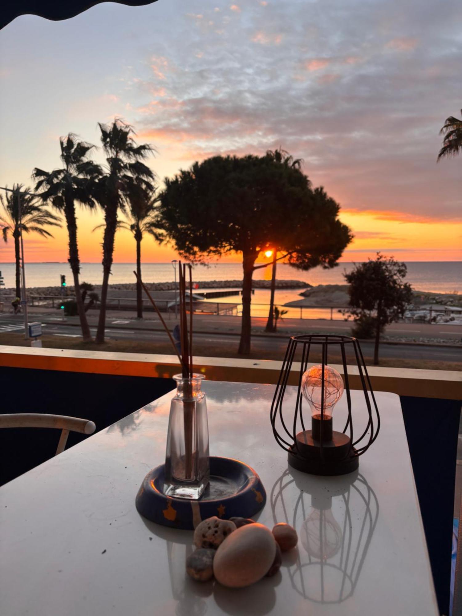 Front De Mer,Plage, Piscine, Parking Cagnes-sur-Mer Buitenkant foto